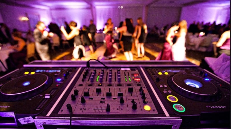 Top Wedding DJ Services in Calgary: Find Your Perfect Match